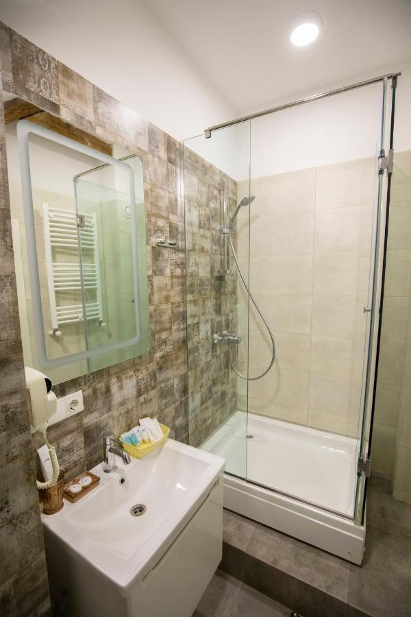History Of Tbilisi Hotel Ngoại thất bức ảnh